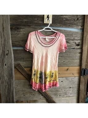 𝅺INDIA Boutique plus size Pink lightweight embroidered top